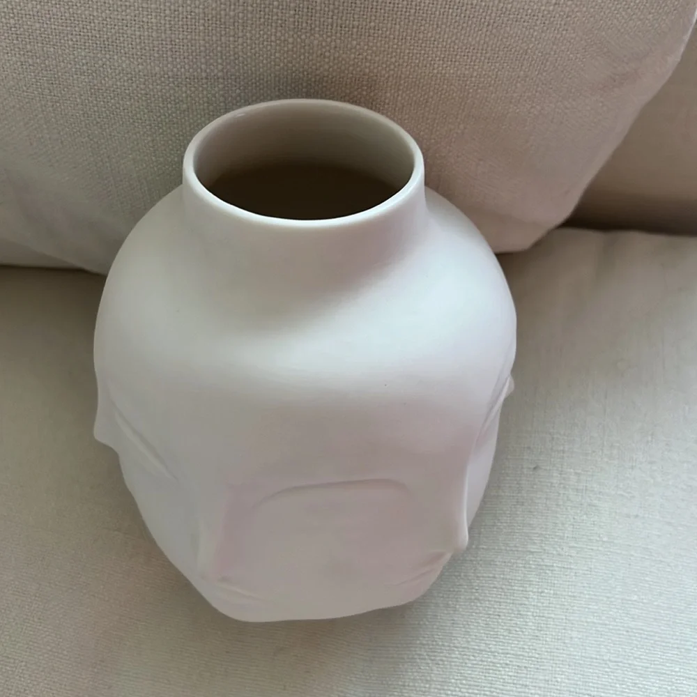 Jonathan Adler Dora Maar Porcelain Bisque White Faces Vase - Picture 4 of 9